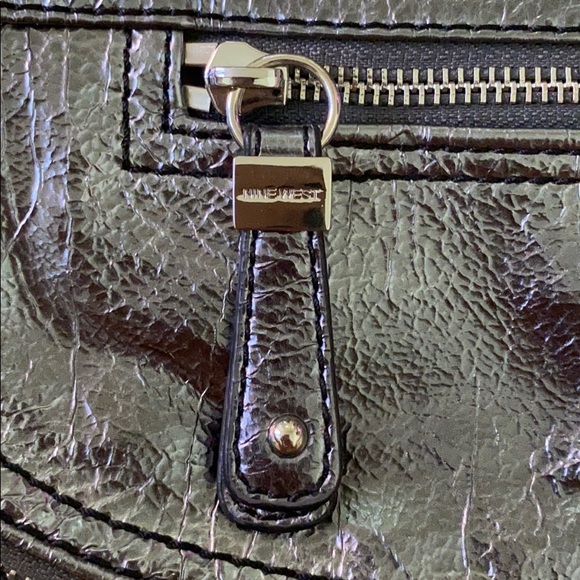 Nine West Metallic Pewter Zipper Clutch 👛 - Picture 3 of 5
